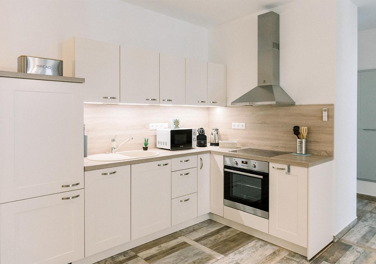 Royal 27 Apartman Кестхей Екстер'єр фото